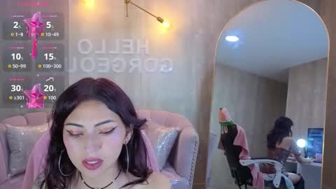 Snapshot of elody_a chatting on October 17, 12:52 pm Elody online show from October 17, 12:52 pm