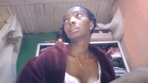 elodynarcisse online show from January 13, 7:24 am