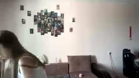 Snapshot of eloiscolins chatting on June 10, 4:34 am eloiscolins online show from June 10, 4:34 am