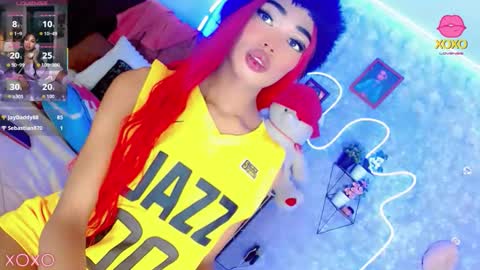 eloise__ online show from January 9, 9:05 pm