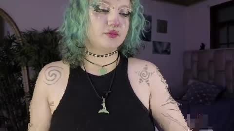 Snapshot of eloisee_ chatting on April 17, 8:45 pm Eloise . online show from April 17, 8:45 pm