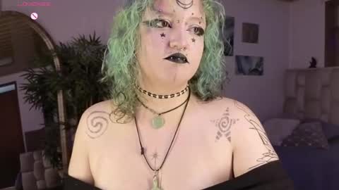 Snapshot of eloisee_ chatting on April 28, 8:36 pm Eloise . online show from April 28, 8:36 pm
