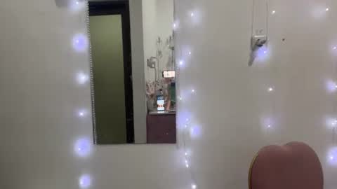 Snapshot of eloisprovino chatting on July 24, 4:32 am Eva online show from July 24, 4:32 am