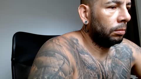 Snapshot of elosocazador chatting on December 21, 2:37 pm elosocazador online show from December 21, 2:37 pm