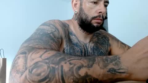 Snapshot of elosocazador chatting on February 19, 1:50 pm elosocazador online show from February 19, 1:50 pm