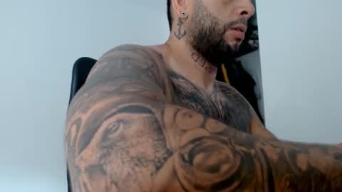 Snapshot of elosocazador chatting on February 25, 12:45 pm elosocazador online show from February 25, 12:45 pm