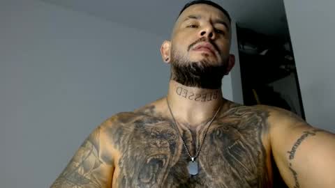 Snapshot of elosocazador chatting on March 6, 10:47 pm elosocazador online show from March 6, 10:47 pm