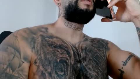 Snapshot of elosocazador chatting on December 1, 12:21 pm elosocazador online show from December 1, 12:21 pm