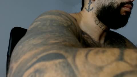 Snapshot of elosocazador chatting on December 2, 1:05 pm elosocazador online show from December 2, 1:05 pm