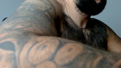 Snapshot of elosocazador chatting on February 12, 12:33 pm elosocazador online show from February 12, 12:33 pm