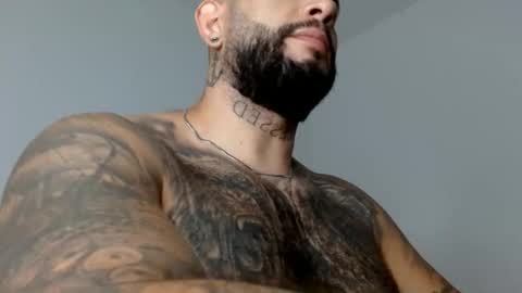 Snapshot of elosocazador chatting on February 23, 10:51 pm elosocazador online show from February 23, 10:51 pm