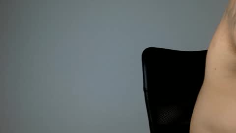 Snapshot of elosocazador chatting on February 25, 11:25 pm elosocazador online show from February 25, 11:25 pm