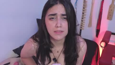 elowen_halley1 online show from February 4, 8:25 pm