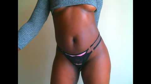 Elphaba online show from November 27, 7:21 am