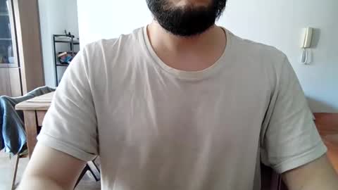 Snapshot of elriclust chatting on February 6, 1:25 pm elriclust online show from February 6, 1:25 pm