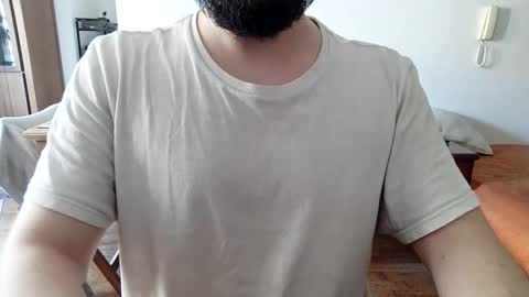 Snapshot of elriclust chatting on February 18, 12:45 pm elriclust online show from February 18, 12:45 pm