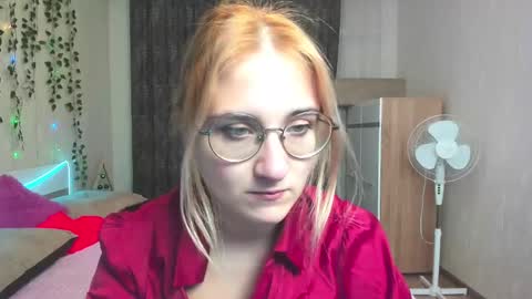 Elsa  online show from December 12, 2:48 am