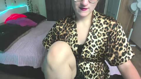 Elsa  online show from December 16, 3:19 am