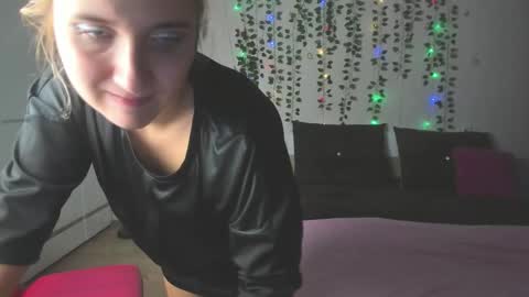 Elsa  online show from September 11, 1:11 pm