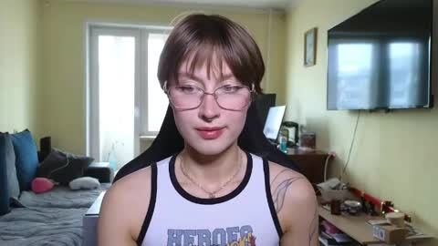 Snapshot of elsaangel chatting on April 17, 9:12 am elsaangel online show from April 17, 9:12 am