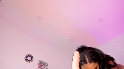 elsiemorrison online show from November 4, 7:02 pm