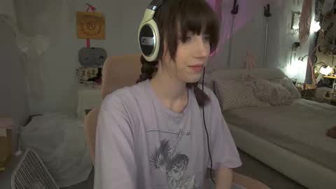 Snapshot of elslove chatting on March 19, 1:09 am ELS online show from March 19, 1:09 am