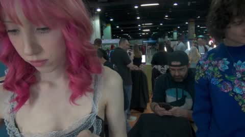 Snapshot of elslove chatting on April 10, 10:14 pm ELS online show from April 10, 10:14 pm