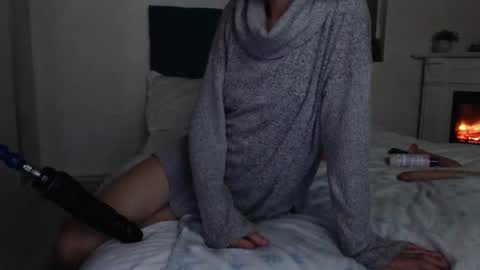 elssa_rush online show from October 13, 5:35 pm