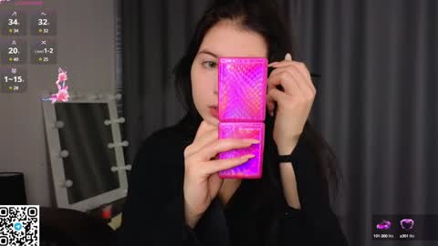 Elizabeth online show from January 27, 7:35 am