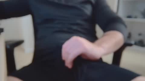 Snapshot of eltanke2206 chatting on February 26, 6:00 pm alexgarg online show from February 26, 6:00 pm