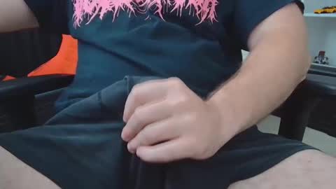 Snapshot of eltanke2206 chatting on October 29, 7:26 pm alexgarg online show from October 29, 7:26 pm