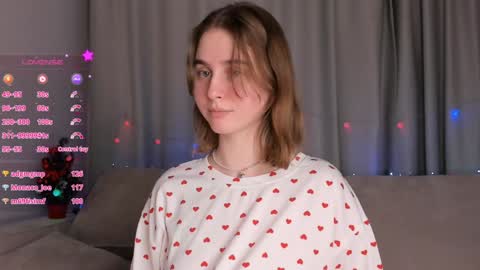 Snapshot of elvahance chatting on December 21, 2:37 pm Maria online show from December 21, 2:37 pm