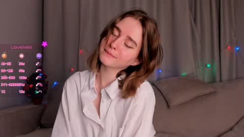 Snapshot of elvahance chatting on January 8, 11:10 am Maria online show from January 8, 11:10 am