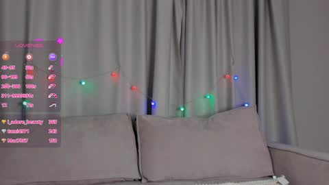 Snapshot of elvahance chatting on January 11, 2:04 pm Maria online show from January 11, 2:04 pm