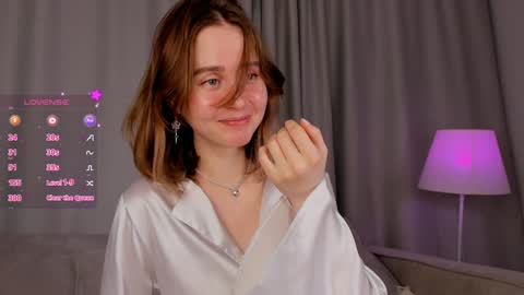 Snapshot of elvahance chatting on January 17, 11:06 am Maria online show from January 17, 11:06 am