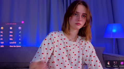 Snapshot of elvahance chatting on January 25, 11:02 am Maria online show from January 25, 11:02 am