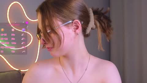 Snapshot of elvahance chatting on January 29, 2:10 pm Maria online show from January 29, 2:10 pm