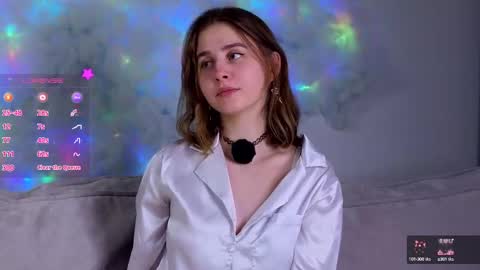 Snapshot of elvahance chatting on February 15, 11:06 am Maria online show from February 15, 11:06 am