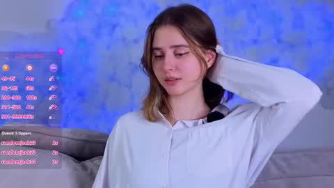 Snapshot of elvahance chatting on February 17, 11:13 am Maria online show from February 17, 11:13 am