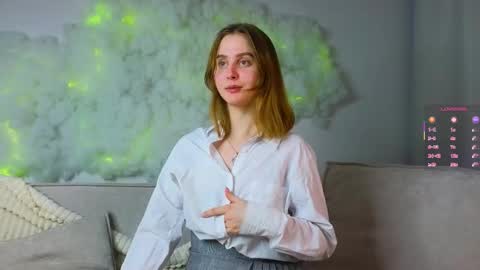 Snapshot of elvahance chatting on March 3, 11:11 am Maria online show from March 3, 11:11 am