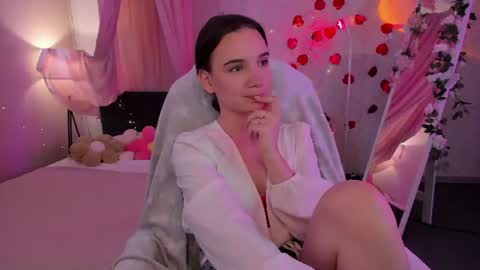 Elvienne online show from July 1, 3:08 am