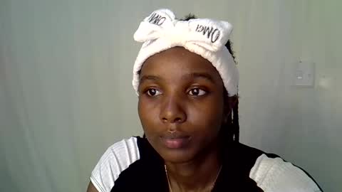 flo online show from March 29, 2:00 am