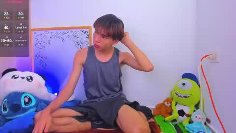 Snapshot of ely_king chatting on June 28, 6:36 pm E L Y K I N G online show from June 28, 6:36 pm