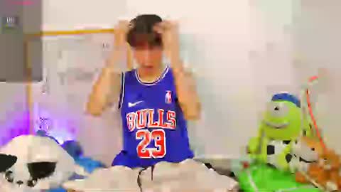 Snapshot of ely_king chatting on July 20, 7:38 pm E L Y K I N G online show from July 20, 7:38 pm