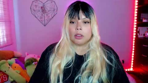 Ely online show from November 4, 10:20 pm