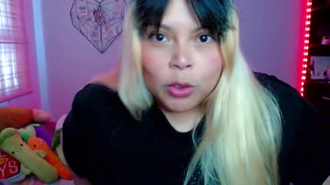 Ely online show from December 3, 9:35 pm