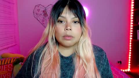 Snapshot of elymoon chatting on February 12, 11:55 pm Ely online show from February 12, 11:55 pm