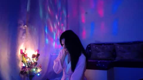 Elisa online show from January 16, 9:30 pm
