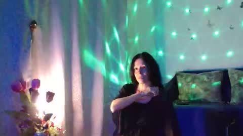 Elisa online show from September 25, 9:07 pm