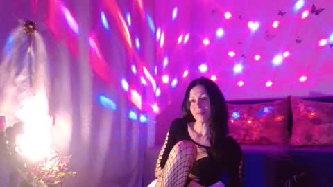 Snapshot of elysasun chatting on March 4, 11:00 pm Elisa online show from March 4, 11:00 pm